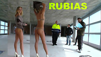 Rubias Sensuales Con Activos Naturales En Acción