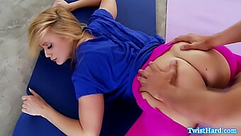 Les Compétences Orales Passionnées De La Superbe Star Du Porno Blonde Aj Applegate En Action