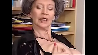 Mature Women Go To The Extreme With Face Fucks And Fisting