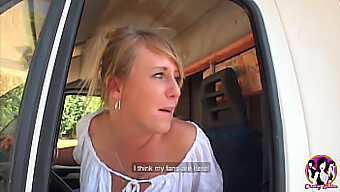 Blonde Cougar Wird Von Zwei Männern In Heißer Hardcore-Action Anal Gefickt