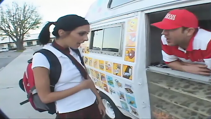 American Brunette Trades Oral Sex For Ice Cream From Maker