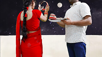 Malam Pertama Karva Chauth Pengantin Desi Termasuk Seks Oral Dan Brutal Yang Tinggi Di Langit.