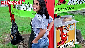 La Adolescente Amateur Juliana Restrepo Disfruta De Una Gran Polla En Este Video