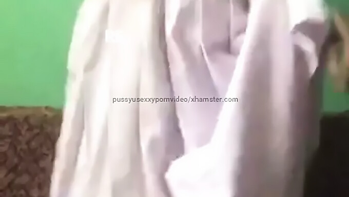 Sinhala-Speaking Schoolgirl'S Latest Explicit Video Featuring Sensual Ass Play And Self-Pleasure