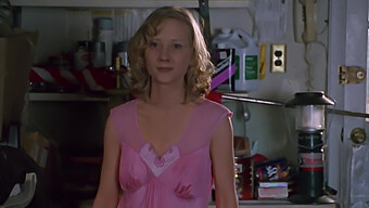 ความงามตามธรรมชาติของ Anne Heche ใน 