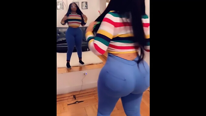 Sizzling Latina Twerking: 엉덩이를 흔들어주는 고화질 축하