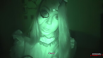 Amateur Pov Des Sexuellen Erwachens Einer Puppe An Halloween