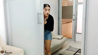 Kiếm Được Sự Ưu Ái Bằng Cách Thực Hiện Một Màn Blowjob Tuyệt Vời Cho Anh Trai Kế Của Tôi - Phim Khiêu Dâm Tây Ban Nha